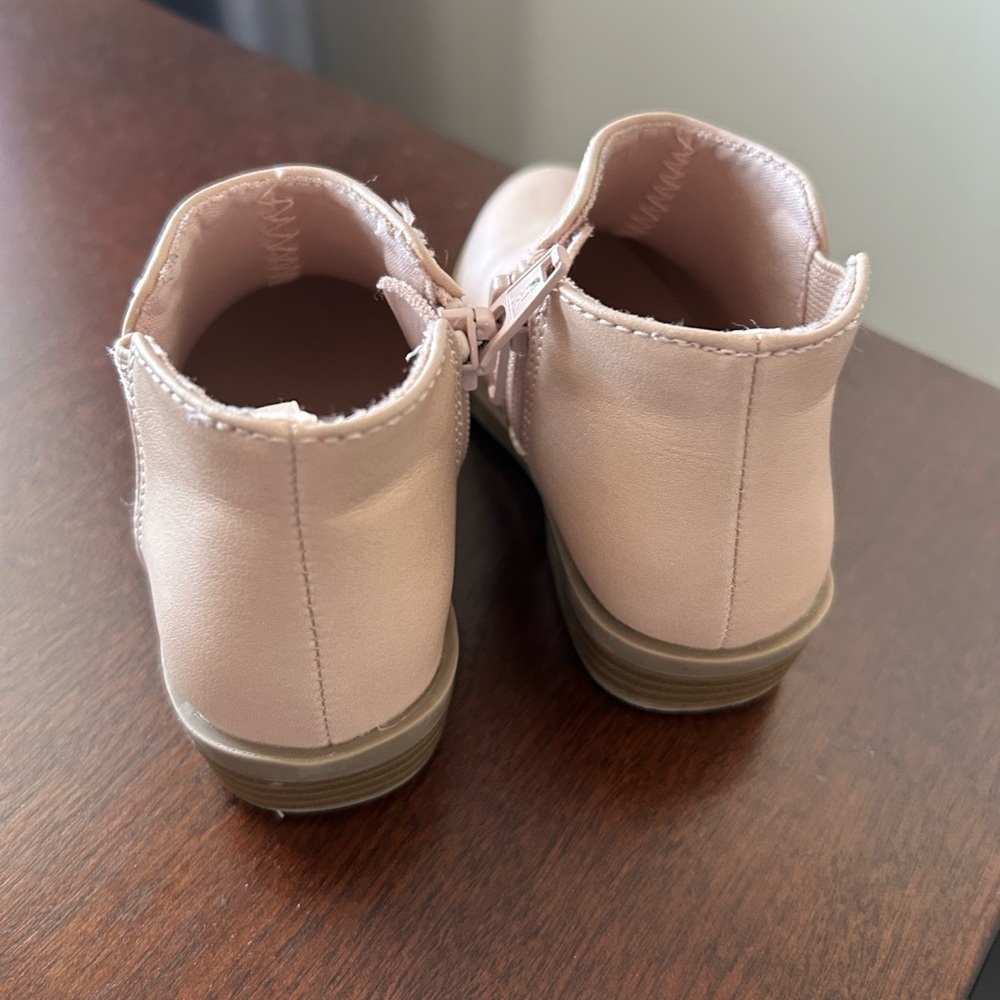 Old Navy Light Pink Kids Boots - Picture 2 of 3